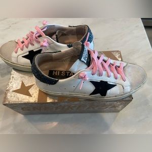 Hi Star Golden Goose